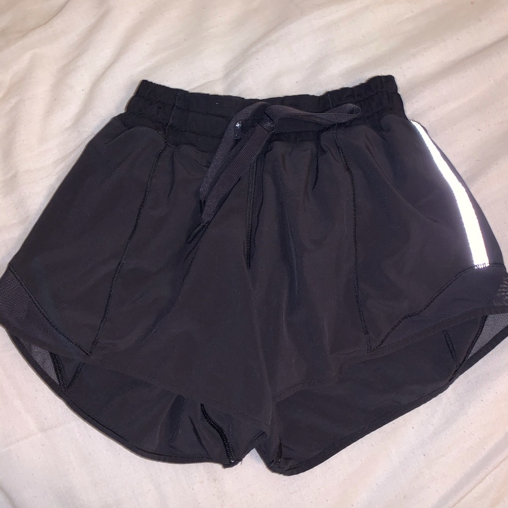 Lululemon hottie hot 4”